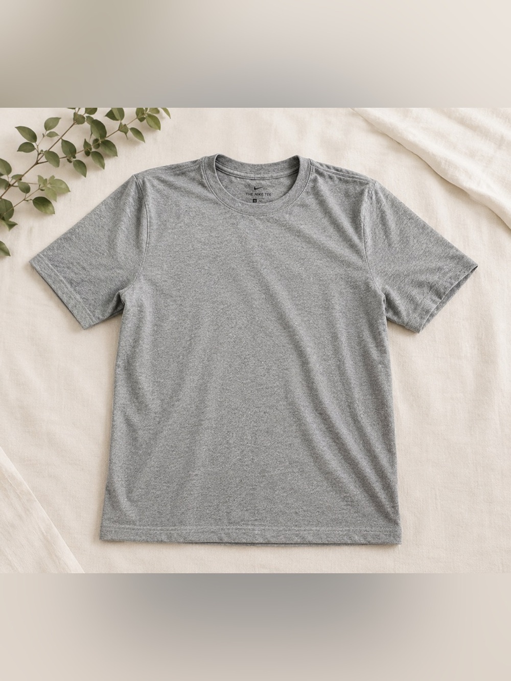 Nike Heather Gray Short Sleeve Tee